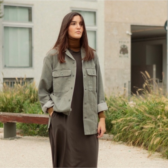 NWT UNIQLO | Unisex Gray Denim Jacket - Picture 2 of 8